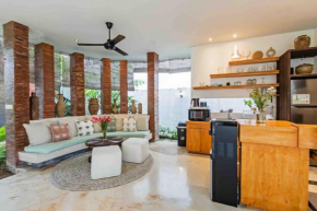 Huge & Good location 6 BR Villa in Seminyak